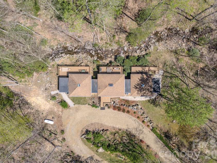 426 Cook Town Road, Bakersville, NC 28705.  MLS# CAR4371118, YatesRealty ID 12540. 