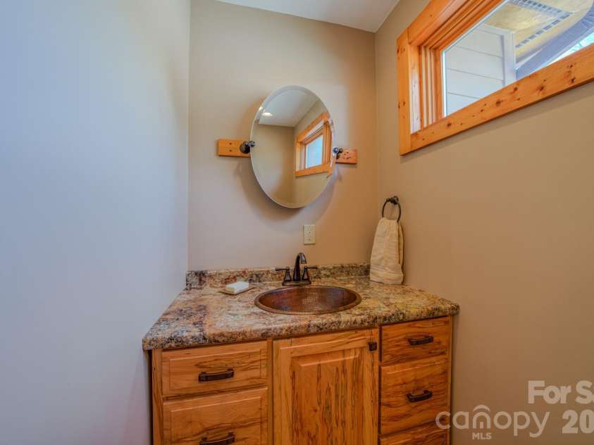 426 Cook Town Road, Bakersville, NC 28705.  MLS# CAR4371118, YatesRealty ID 12540. Half Bath