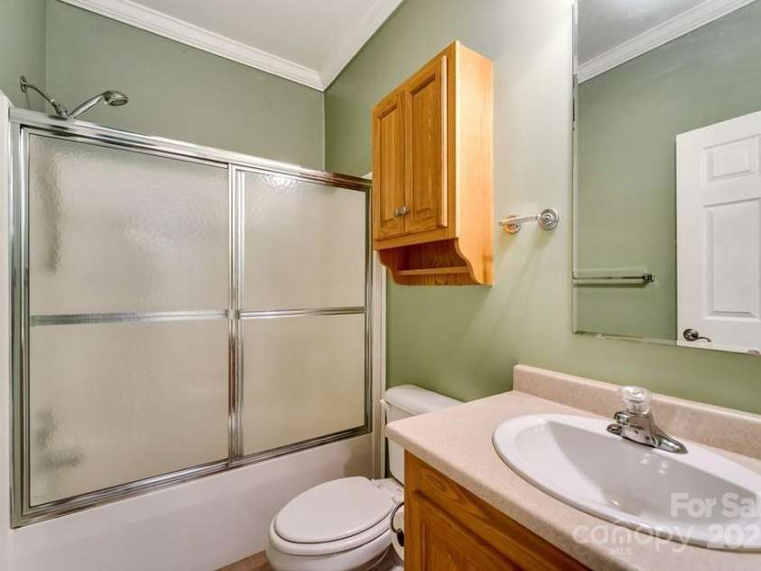 910 Hannah Mountain Road, Otto, NC 28763.  MLS# CAR4286271, YatesRealty ID 12540. 