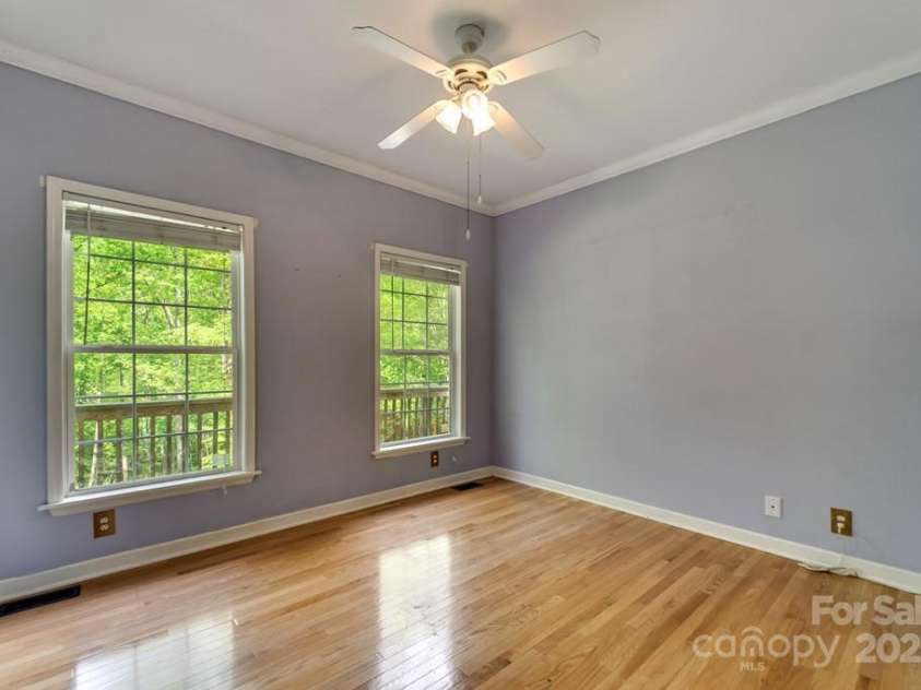 910 Hannah Mountain Road, Otto, NC 28763.  MLS# CAR4286271, YatesRealty ID 12540. 