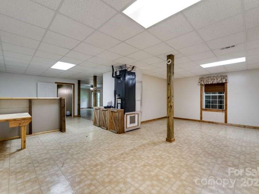 910 Hannah Mountain Road, Otto, NC 28763.  MLS# CAR4286271, YatesRealty ID 12540. 