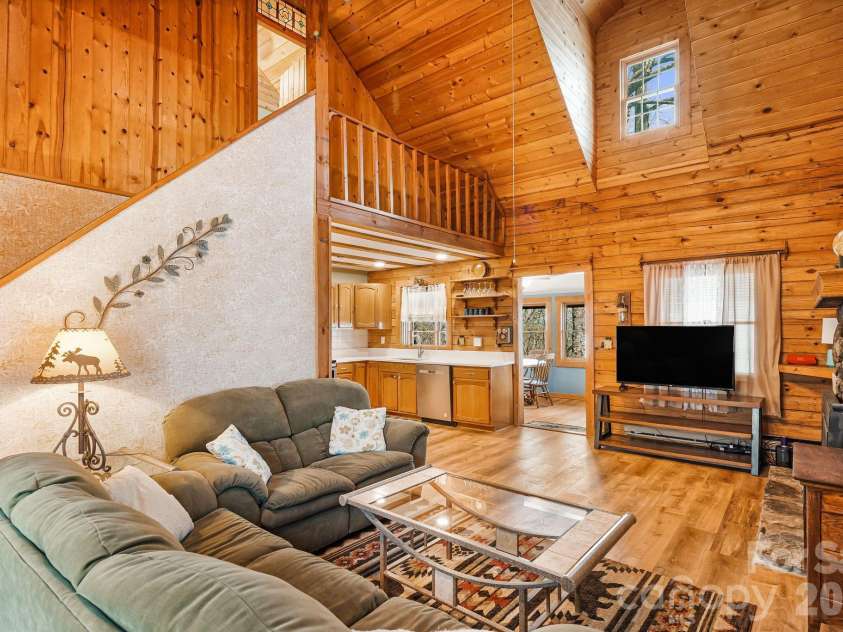 2977 Heath Peak Road, Waynesville, NC 28785.  MLS# CAR4351661, YatesRealty ID 12541. 