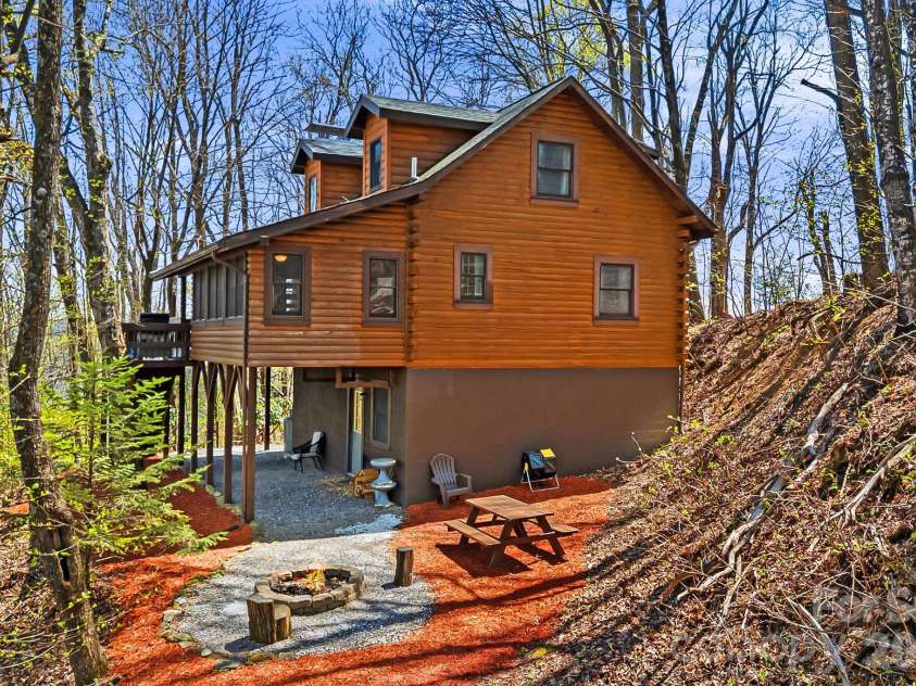 2977 Heath Peak Road, Waynesville, NC 28785.  MLS# CAR4351661, YatesRealty ID 12541. 