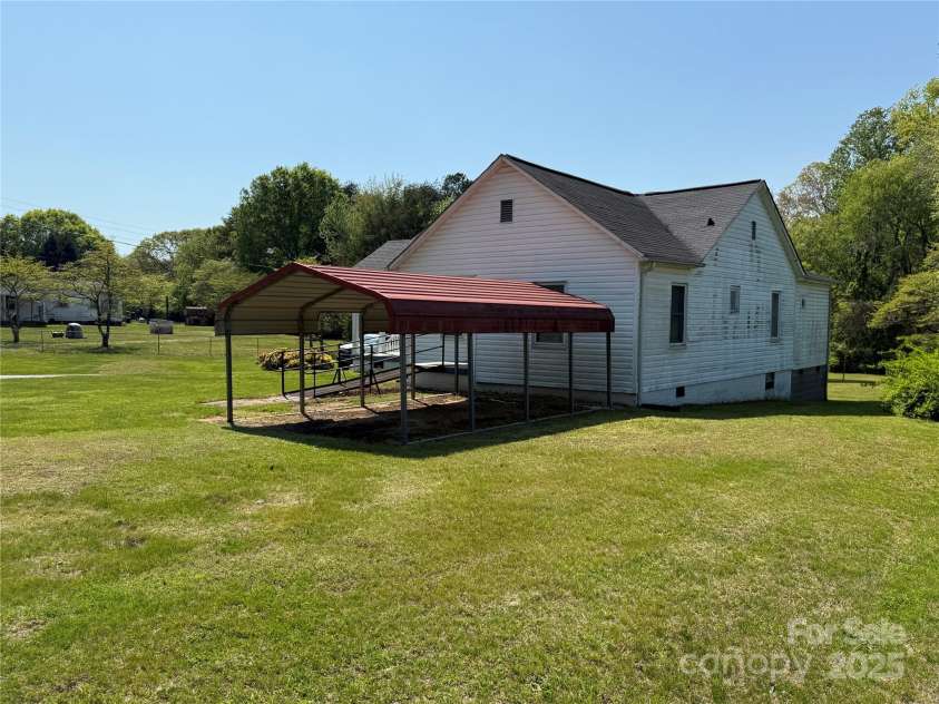 4787 Rock Barn Road, Claremont, NC 28610.  MLS# CAR4247098, YatesRealty ID 12541. 