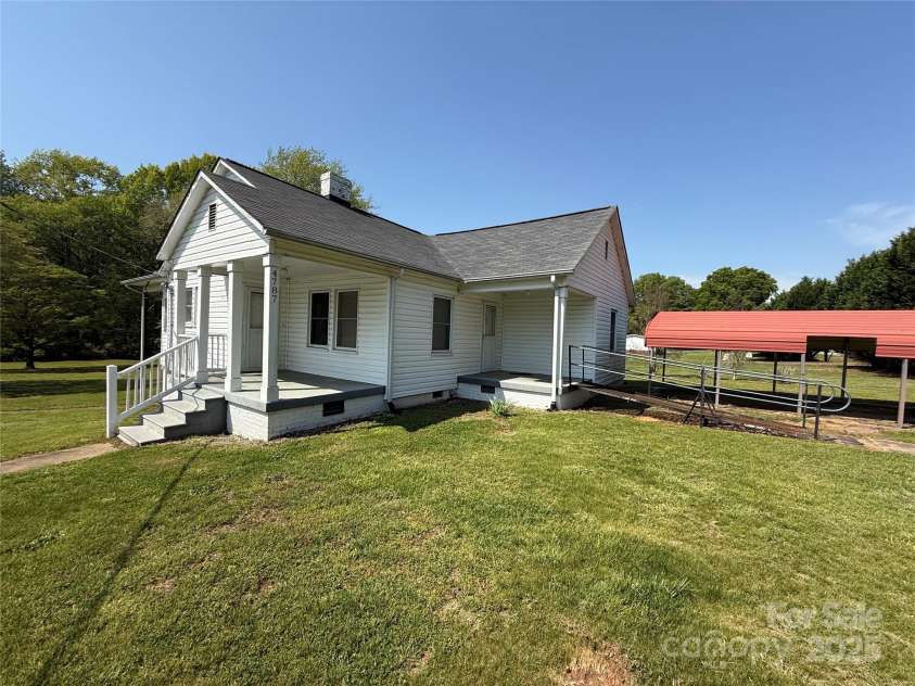 4787 Rock Barn Road, Claremont, NC 28610.  MLS# CAR4247098, YatesRealty ID 12541. 