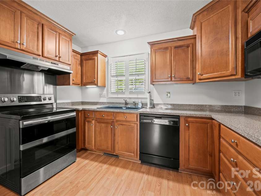 10670 Troutman Road, Midland, NC 28107.  MLS# CAR4367006, YatesRealty ID 12543. 