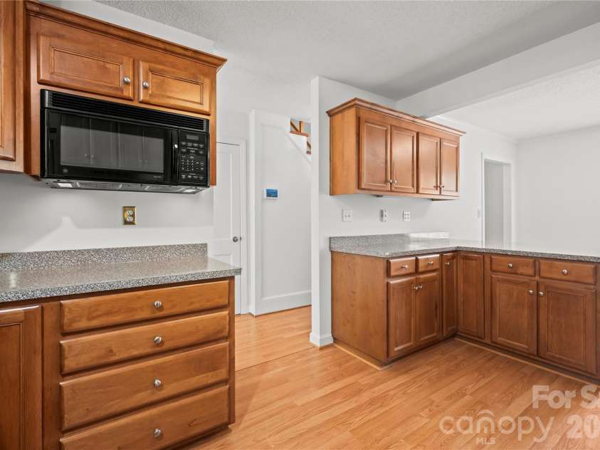 10670 Troutman Road, Midland, NC 28107.  MLS# CAR4367006, YatesRealty ID 12543. 
