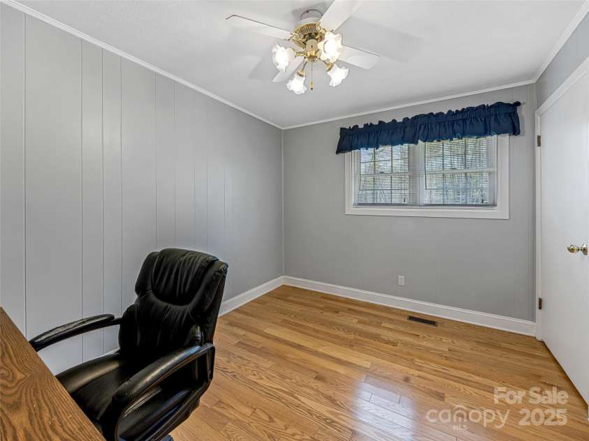 160 Tanglewood Heights, Brevard, NC 28712.  MLS# CAR4230494, YatesRealty ID 12544. 