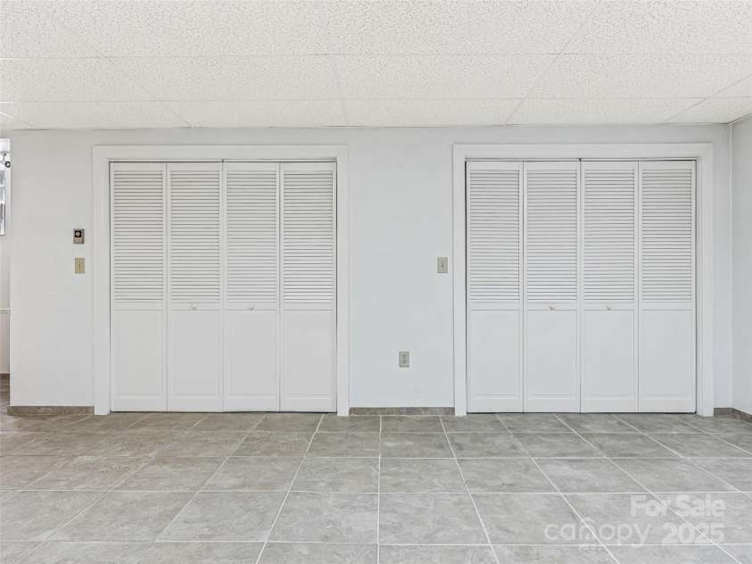 160 Tanglewood Heights, Brevard, NC 28712.  MLS# CAR4230494, YatesRealty ID 12544. 