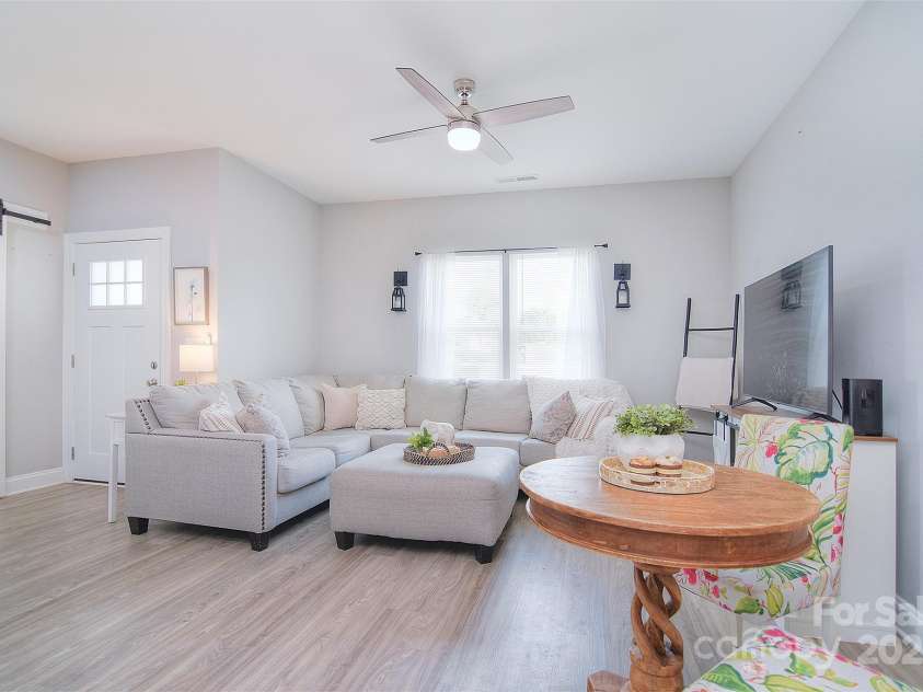 325 Cornwall Drive, Salisbury, NC 28147.  MLS# CAR4256111, YatesRealty ID 12544. 