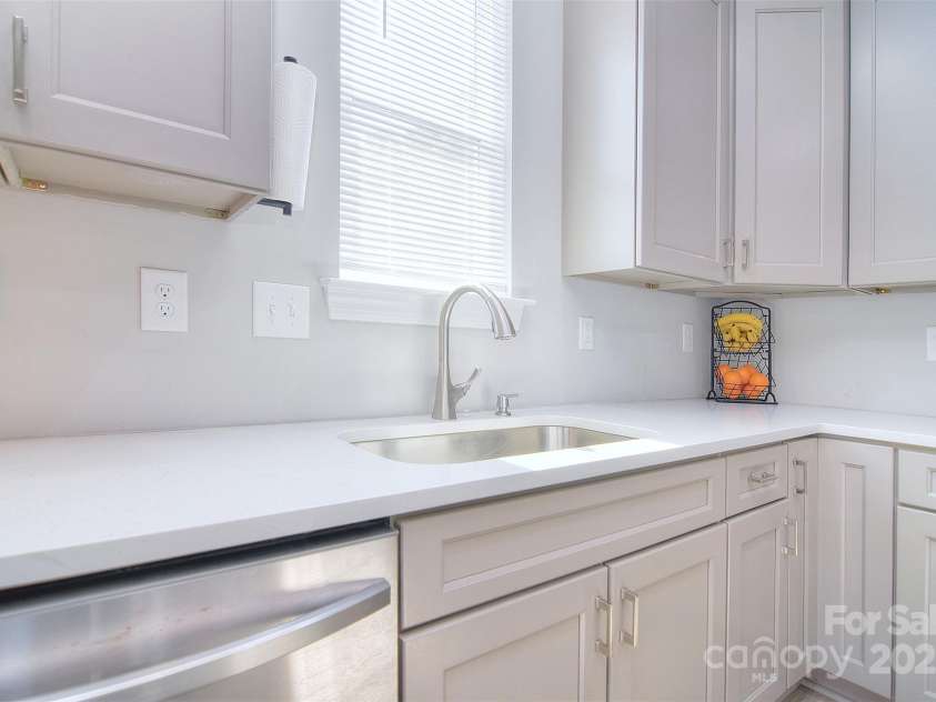 325 Cornwall Drive, Salisbury, NC 28147.  MLS# CAR4256111, YatesRealty ID 12544. 