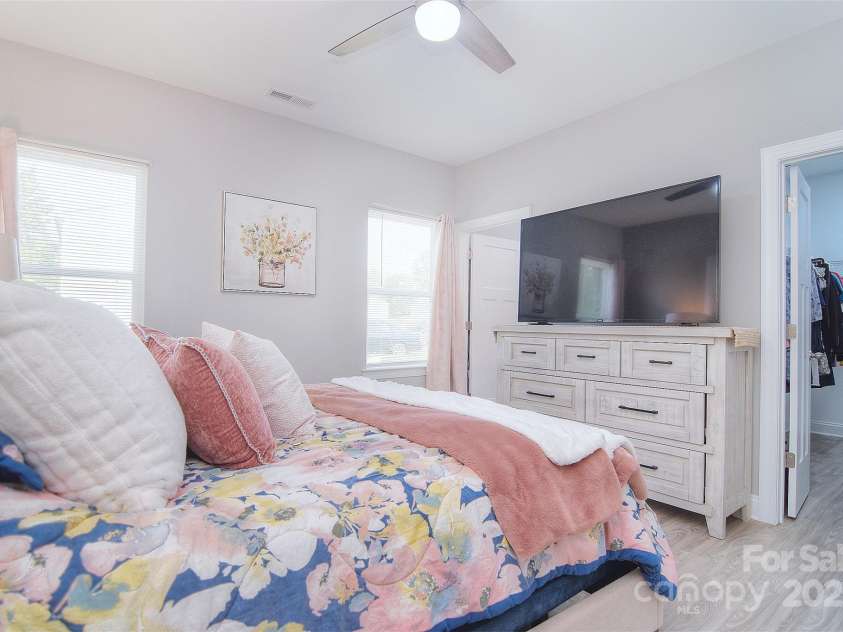 325 Cornwall Drive, Salisbury, NC 28147.  MLS# CAR4256111, YatesRealty ID 12544. 
