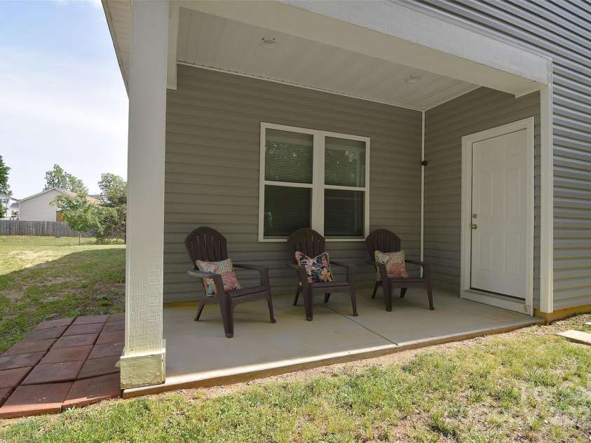 325 Cornwall Drive, Salisbury, NC 28147.  MLS# CAR4256111, YatesRealty ID 12544. 