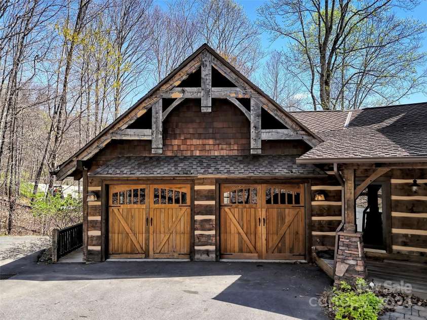 149 Trout Lily Lane, Maggie Valley, NC 28751.  MLS# CAR4141912, YatesRealty ID 12545. 