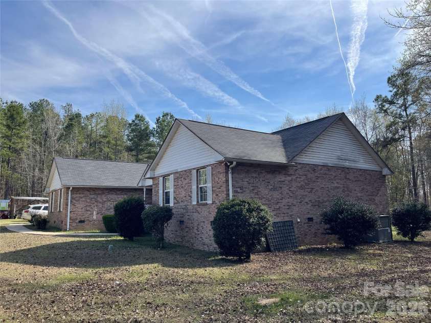 3271 Ebenezer Church Road, Camden, SC 29020.  MLS# CAR4353281, YatesRealty ID 12545. 
