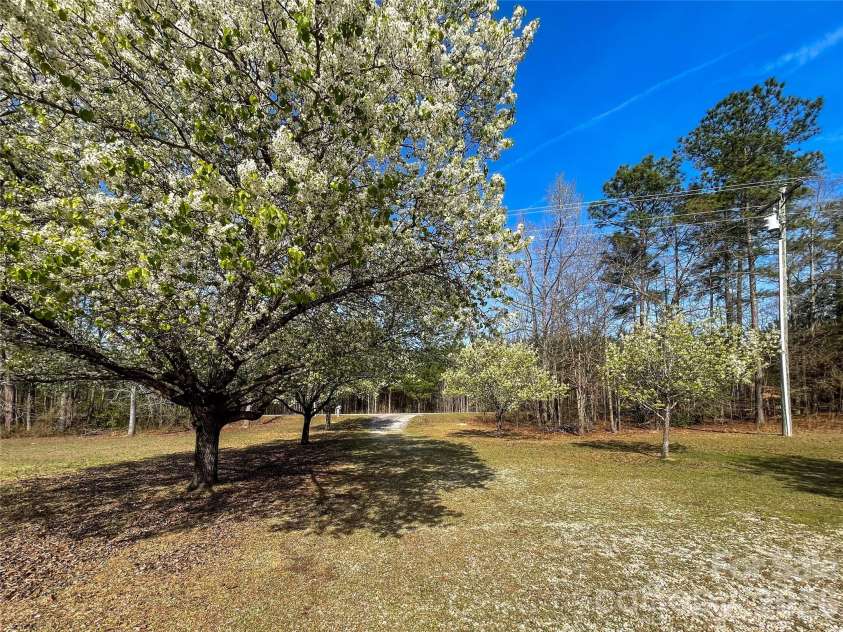 3271 Ebenezer Church Road, Camden, SC 29020.  MLS# CAR4353281, YatesRealty ID 12545. 