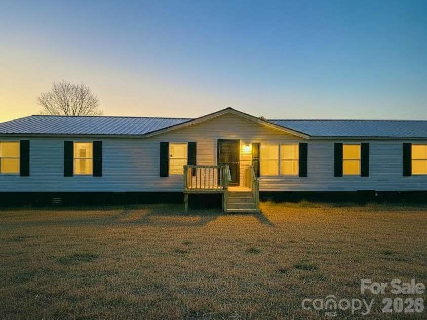 2976 Stephens Road, Bethune, SC 29009.  MLS# CAR4303848, YatesRealty ID 12546. 