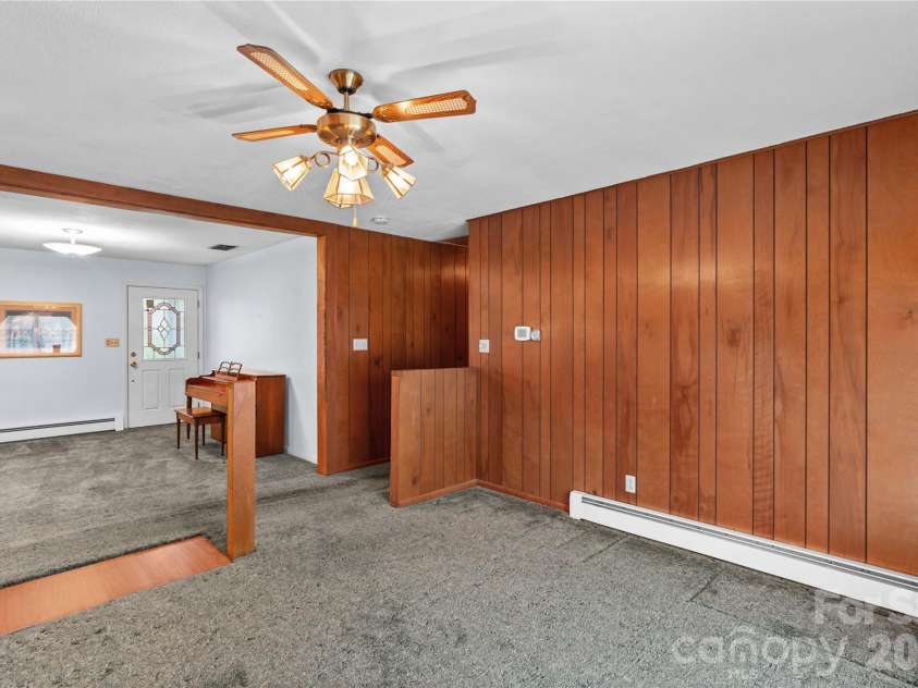117 Jo Monni Loop, Statesville, NC 28625.  MLS# CAR4367067, YatesRealty ID 12548. 