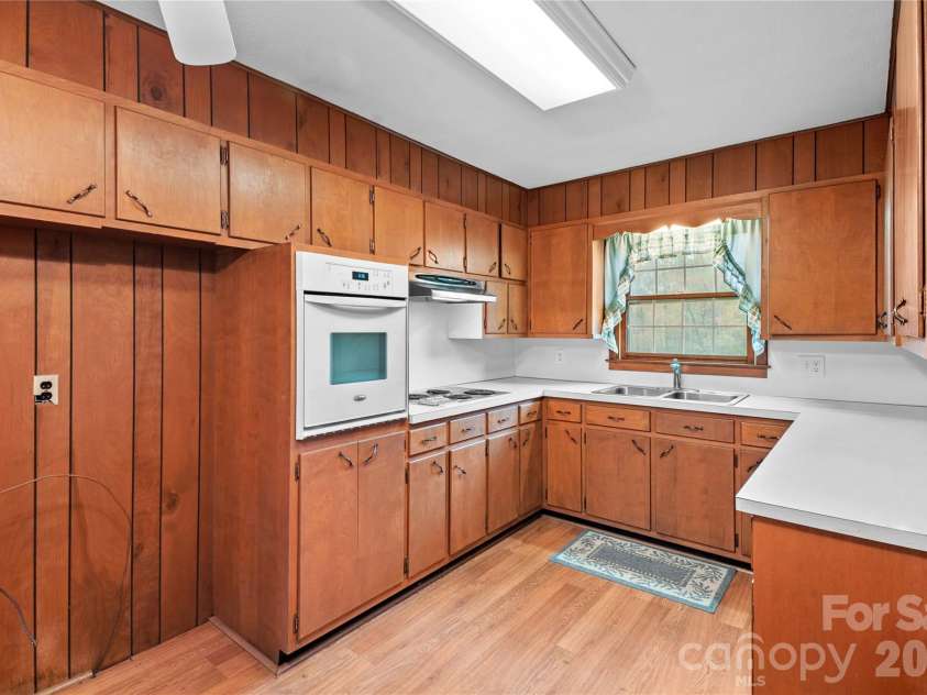 117 Jo Monni Loop, Statesville, NC 28625.  MLS# CAR4367067, YatesRealty ID 12548. 