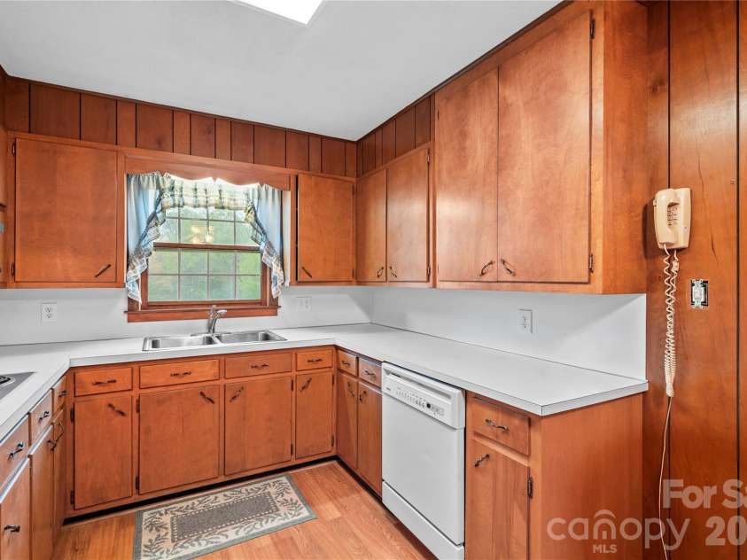 117 Jo Monni Loop, Statesville, NC 28625.  MLS# CAR4367067, YatesRealty ID 12548. 