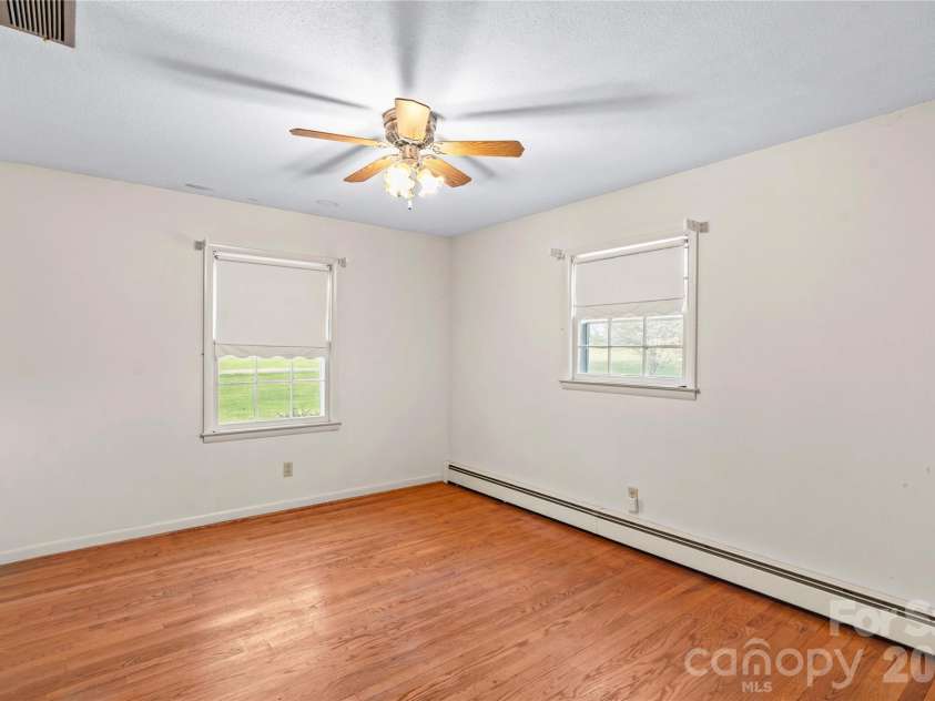 117 Jo Monni Loop, Statesville, NC 28625.  MLS# CAR4367067, YatesRealty ID 12548. 