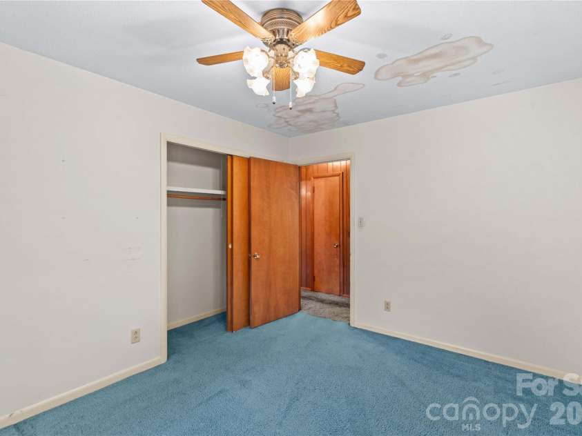 117 Jo Monni Loop, Statesville, NC 28625.  MLS# CAR4367067, YatesRealty ID 12548. 