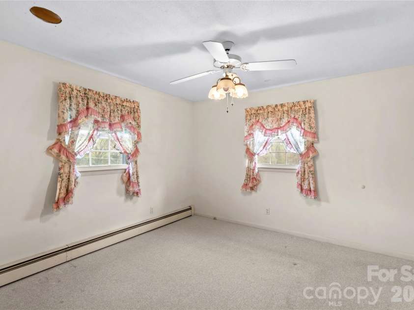 117 Jo Monni Loop, Statesville, NC 28625.  MLS# CAR4367067, YatesRealty ID 12548. 