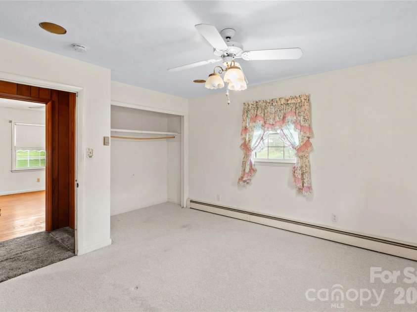 117 Jo Monni Loop, Statesville, NC 28625.  MLS# CAR4367067, YatesRealty ID 12548. 