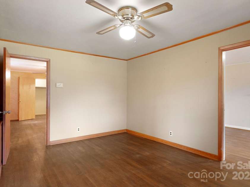 1874 McIlwain Road, Lancaster, SC 29720.  MLS# CAR4281008, YatesRealty ID 1255. Family room