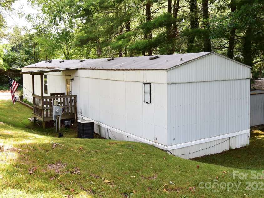 295 Asbury Road, Candler, NC 28715.  MLS# CAR4308375, YatesRealty ID 1255. 