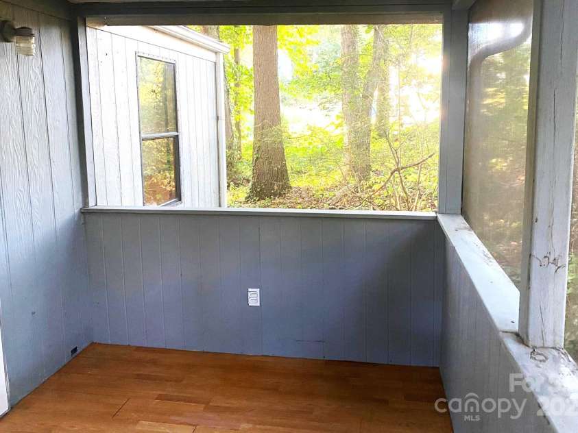 295 Asbury Road, Candler, NC 28715.  MLS# CAR4308375, YatesRealty ID 1255. 