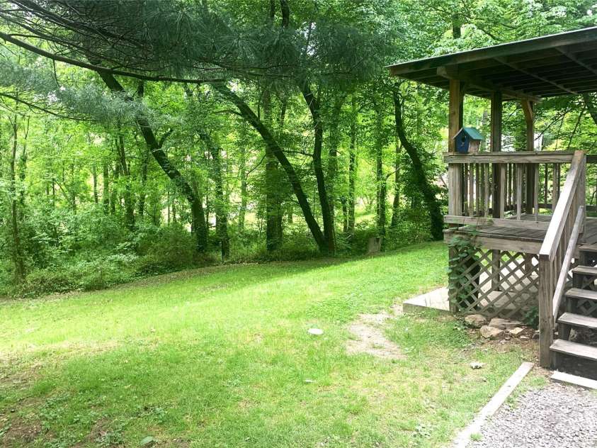 295 Asbury Road, Candler, NC 28715.  MLS# CAR4308375, YatesRealty ID 1255. 