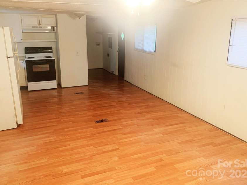 295 Asbury Road, Candler, NC 28715.  MLS# CAR4308375, YatesRealty ID 1255. 