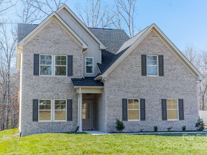 812 Hardin Street, Lancaster, SC 29720.  MLS# CAR4329827, YatesRealty ID 1255. 