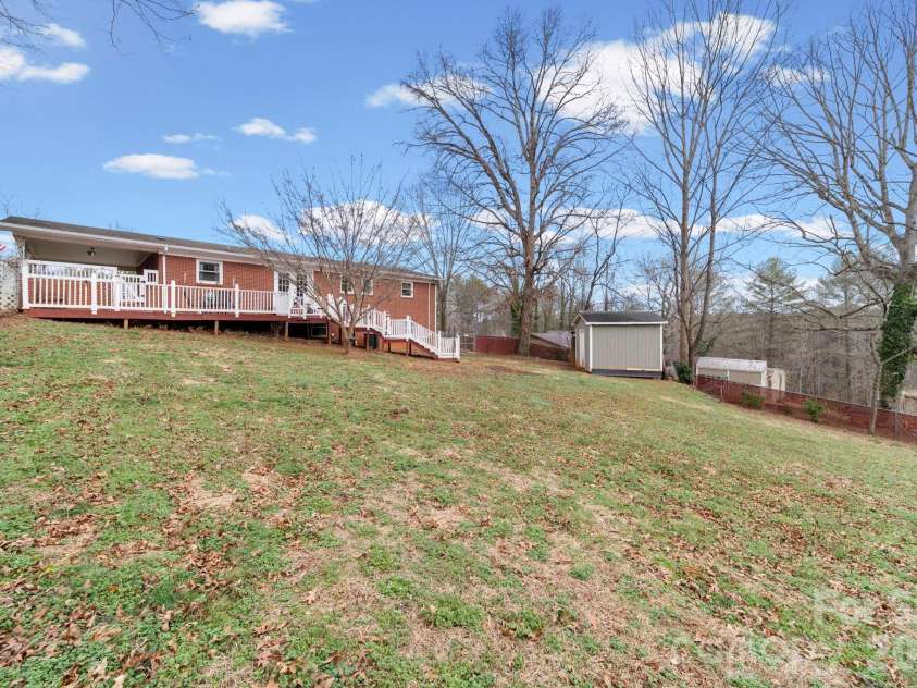116 Hilltop Avenue, Valdese, NC 28690.  MLS# CAR4347043, YatesRealty ID 12550. 