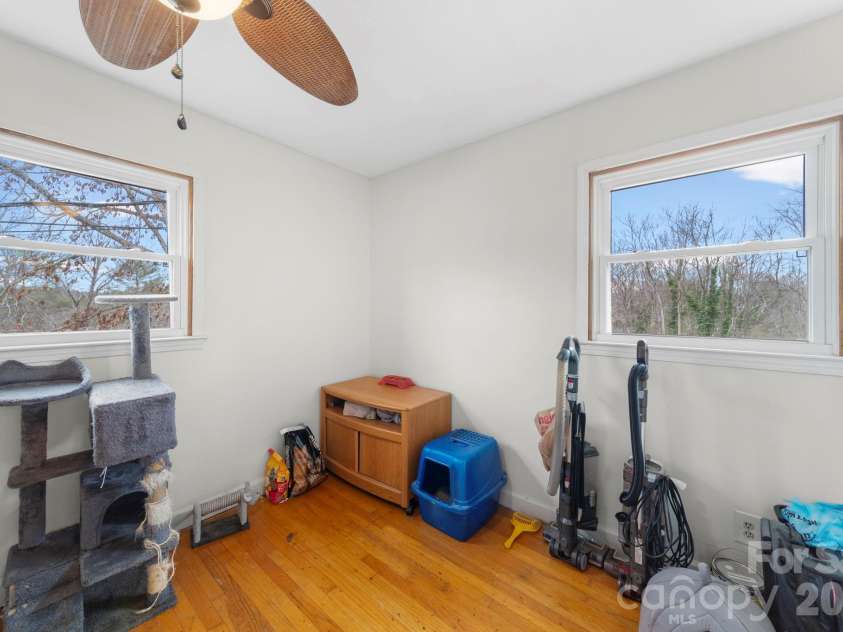 116 Hilltop Avenue, Valdese, NC 28690.  MLS# CAR4347043, YatesRealty ID 12550. 