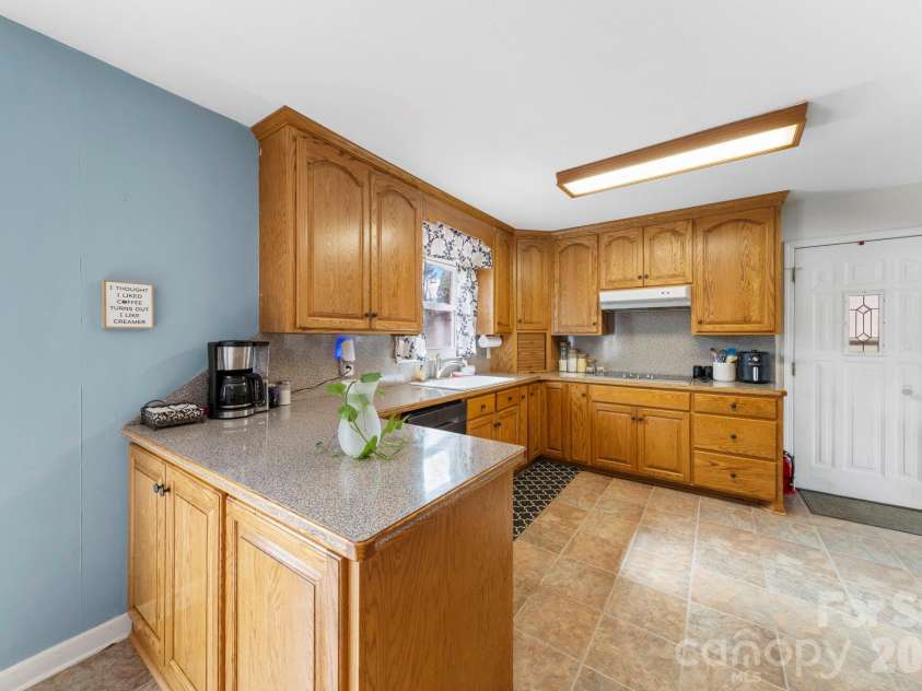 116 Hilltop Avenue, Valdese, NC 28690.  MLS# CAR4347043, YatesRealty ID 12550. 