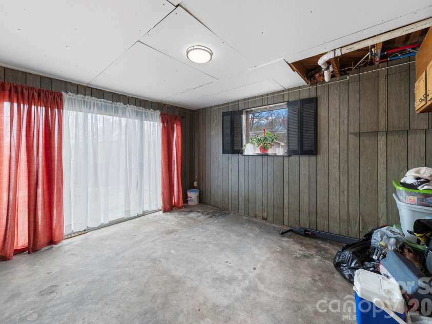 116 Hilltop Avenue, Valdese, NC 28690.  MLS# CAR4347043, YatesRealty ID 12550. 