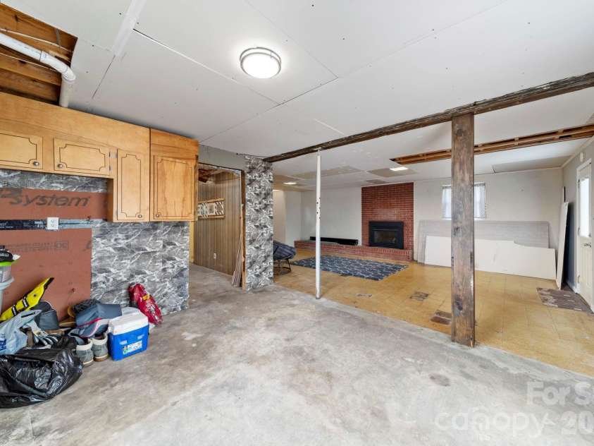 116 Hilltop Avenue, Valdese, NC 28690.  MLS# CAR4347043, YatesRealty ID 12550. 