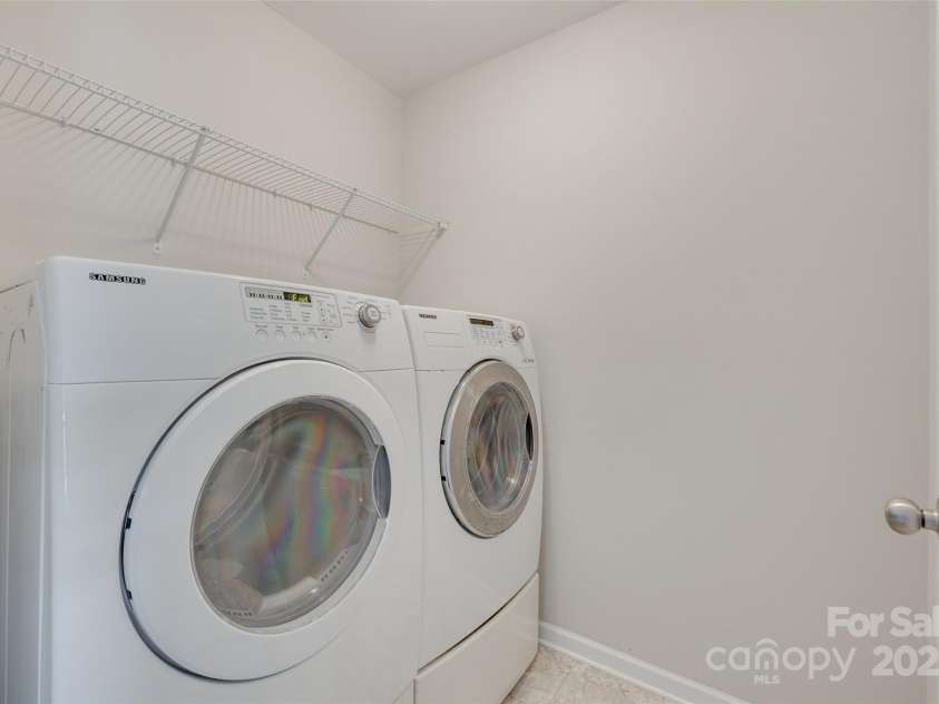 1507 Arcadia Bluff Drive, York, SC 29745.  MLS# CAR4252388, YatesRealty ID 12550. Laundry Room