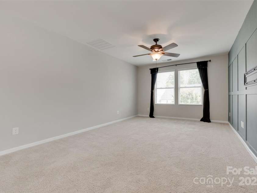 1507 Arcadia Bluff Drive, York, SC 29745.  MLS# CAR4252388, YatesRealty ID 12550. Loft