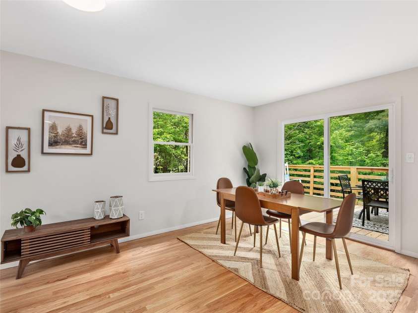 16 Emerson Poore Drive, Candler, NC 28715.  MLS# CAR4256902, YatesRealty ID 12551. Living room