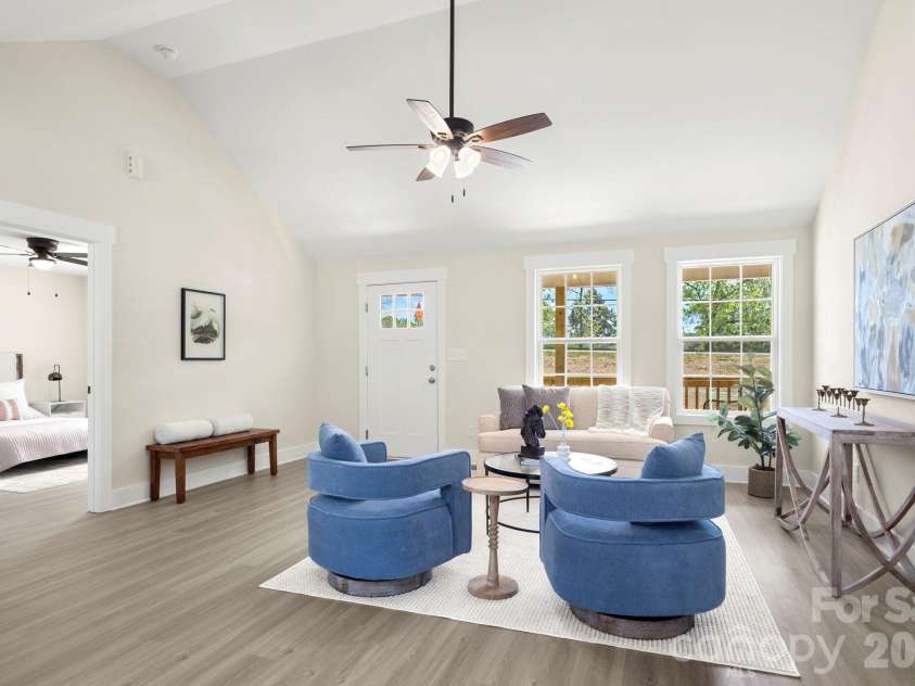 320 Sharon Road, York, SC 29745.  MLS# CAR4369530, YatesRealty ID 12552. 