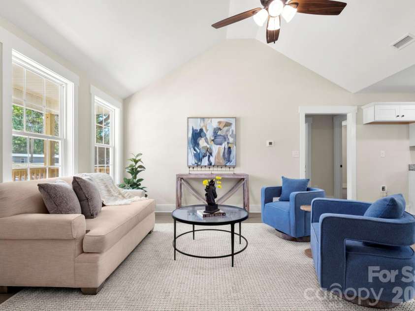 320 Sharon Road, York, SC 29745.  MLS# CAR4369530, YatesRealty ID 12552. 