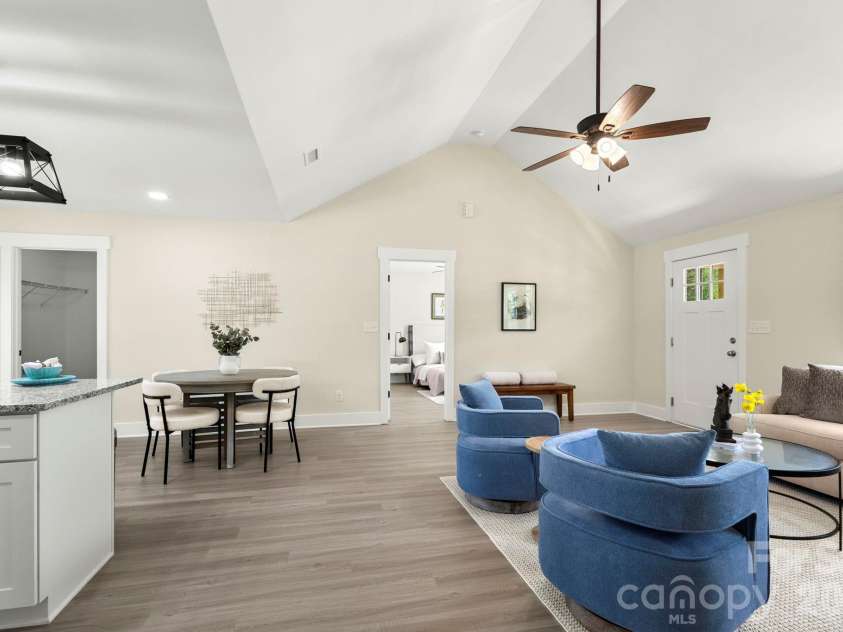 320 Sharon Road, York, SC 29745.  MLS# CAR4369530, YatesRealty ID 12552. 