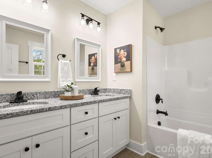 320 Sharon Road, York, SC 29745.  MLS# CAR4369530, YatesRealty ID 12552. 