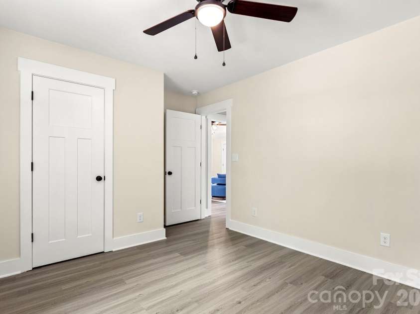 320 Sharon Road, York, SC 29745.  MLS# CAR4369530, YatesRealty ID 12552. 