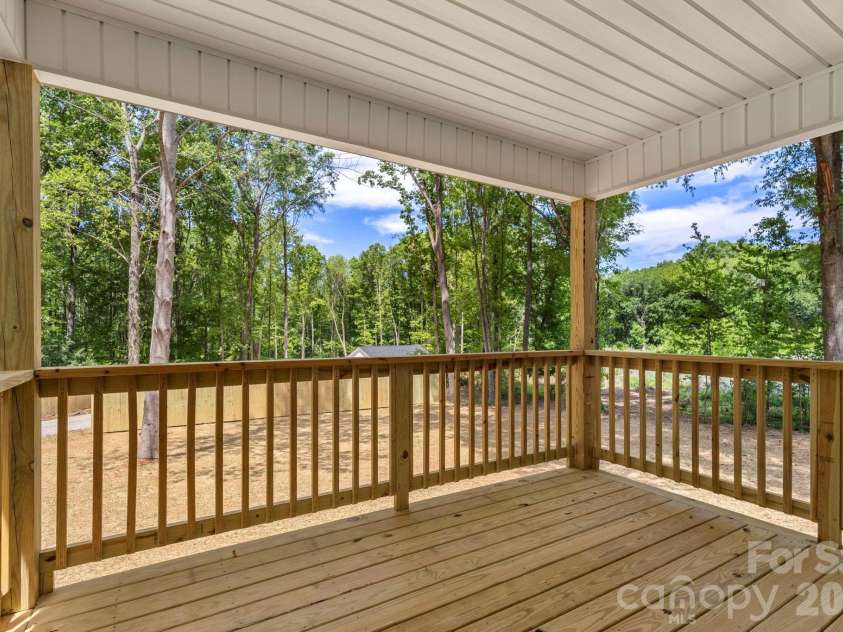 320 Sharon Road, York, SC 29745.  MLS# CAR4369530, YatesRealty ID 12552. 