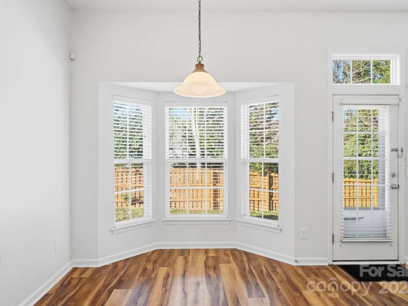 630 Springhouse Place, Clover, SC 29710.  MLS# CAR4278014, YatesRealty ID 12553. Breakfast Area