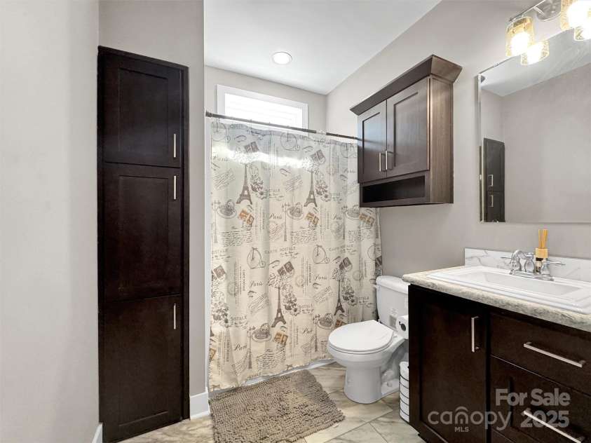 380 Carolina Avenue, Marion, NC 28752.  MLS# CAR4249515, YatesRealty ID 12554. 